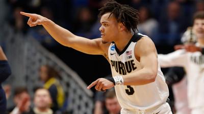 Edwards scores 42 as Purdue ends Villanova's reign