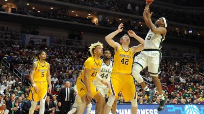 Michigan State turns back Minnesota, moves to Sweet 16