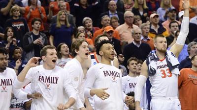 No. 1 Virginia advances after shutting down Oregon